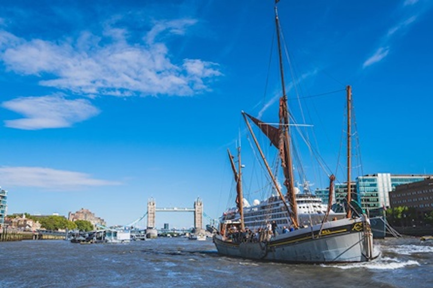 Immersive Tour on The Thames Sailing Barge and Lunch for Two 2