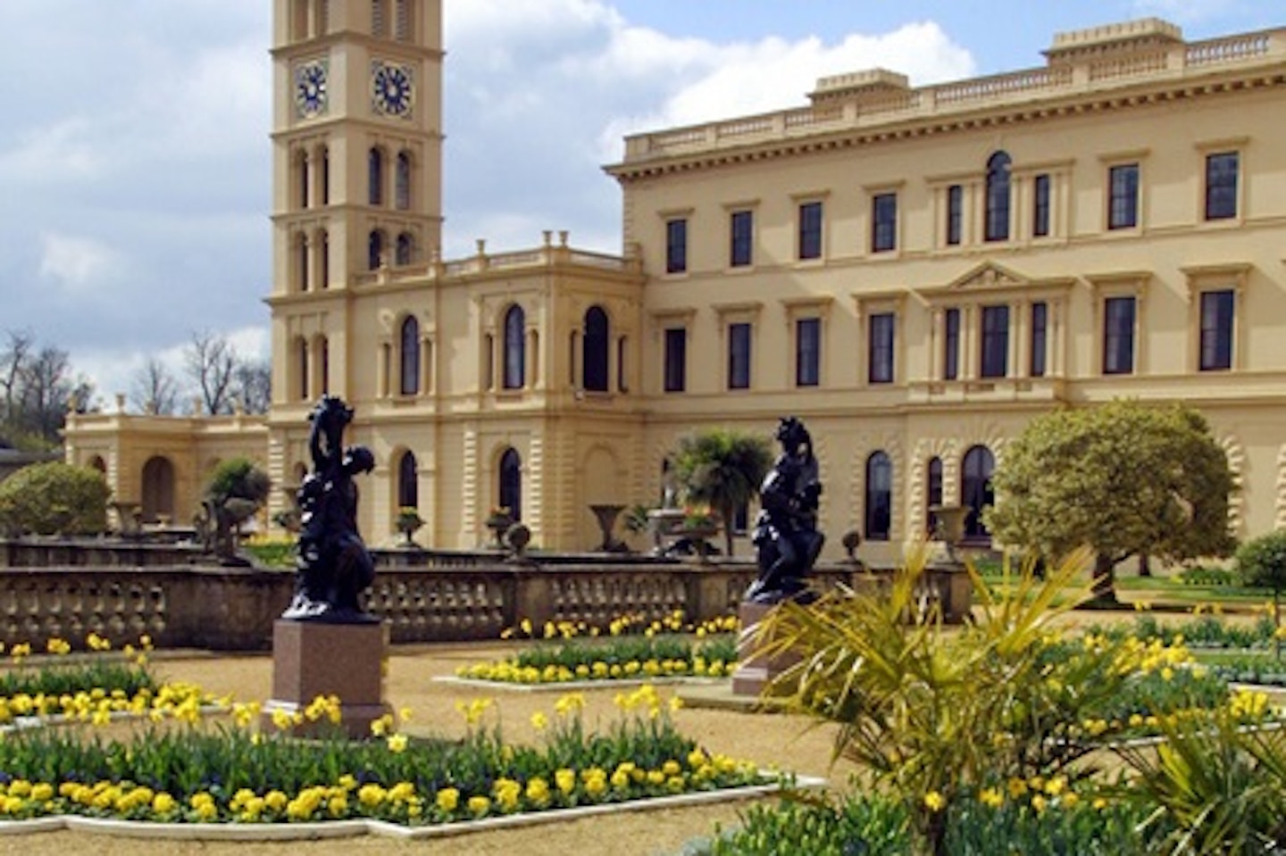 Isle of Wight Weekend Break with Guided Tour and Visit to Osborne House for Two 2