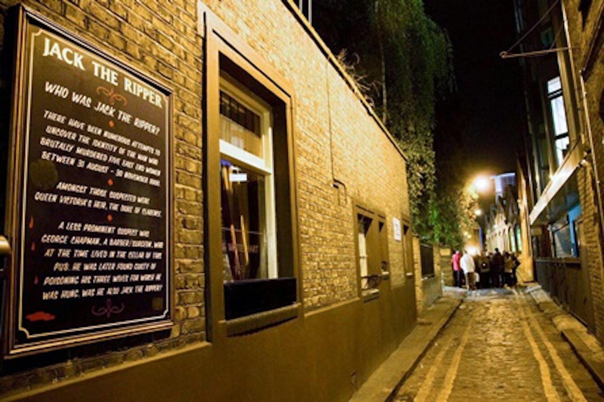 Jack the Ripper Walking Tour with Fish & Chip Supper for Two 1