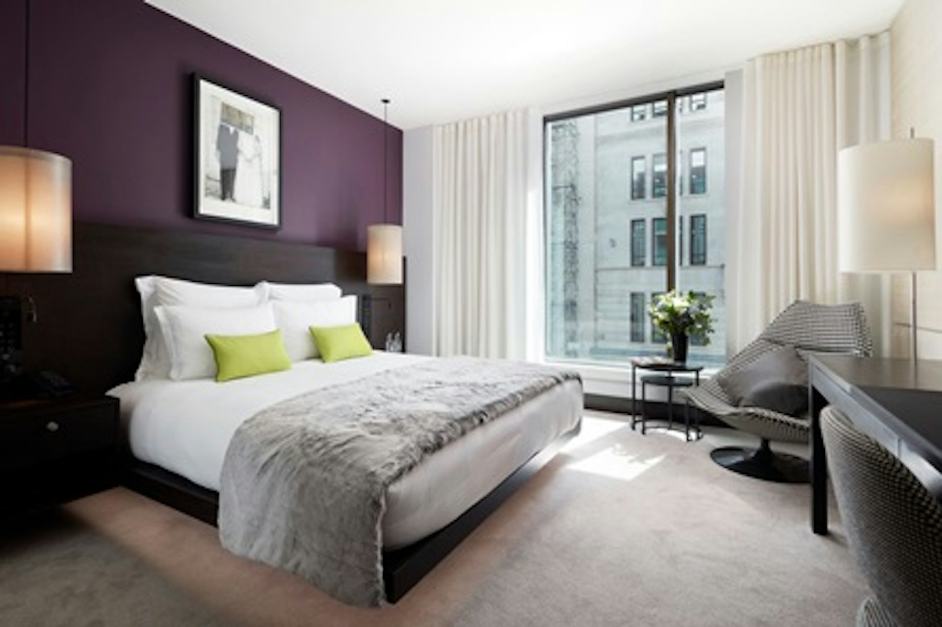 Luxury 5* London One Night Break with Brunch and Bottomless Fizz for Two at South Place Hotel 2