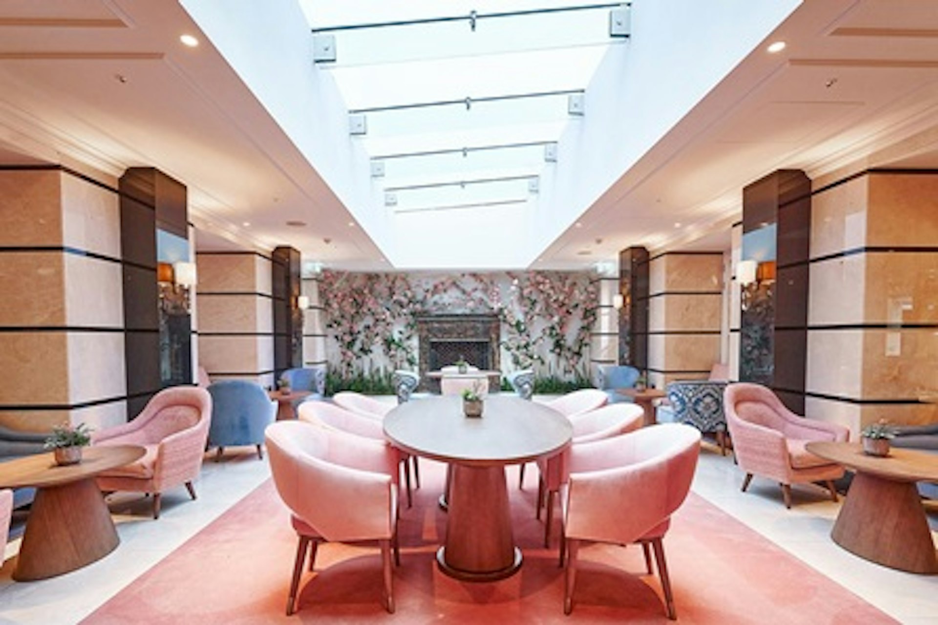 Luxury One Night Break for Two at the 5* Conrad London St James 4