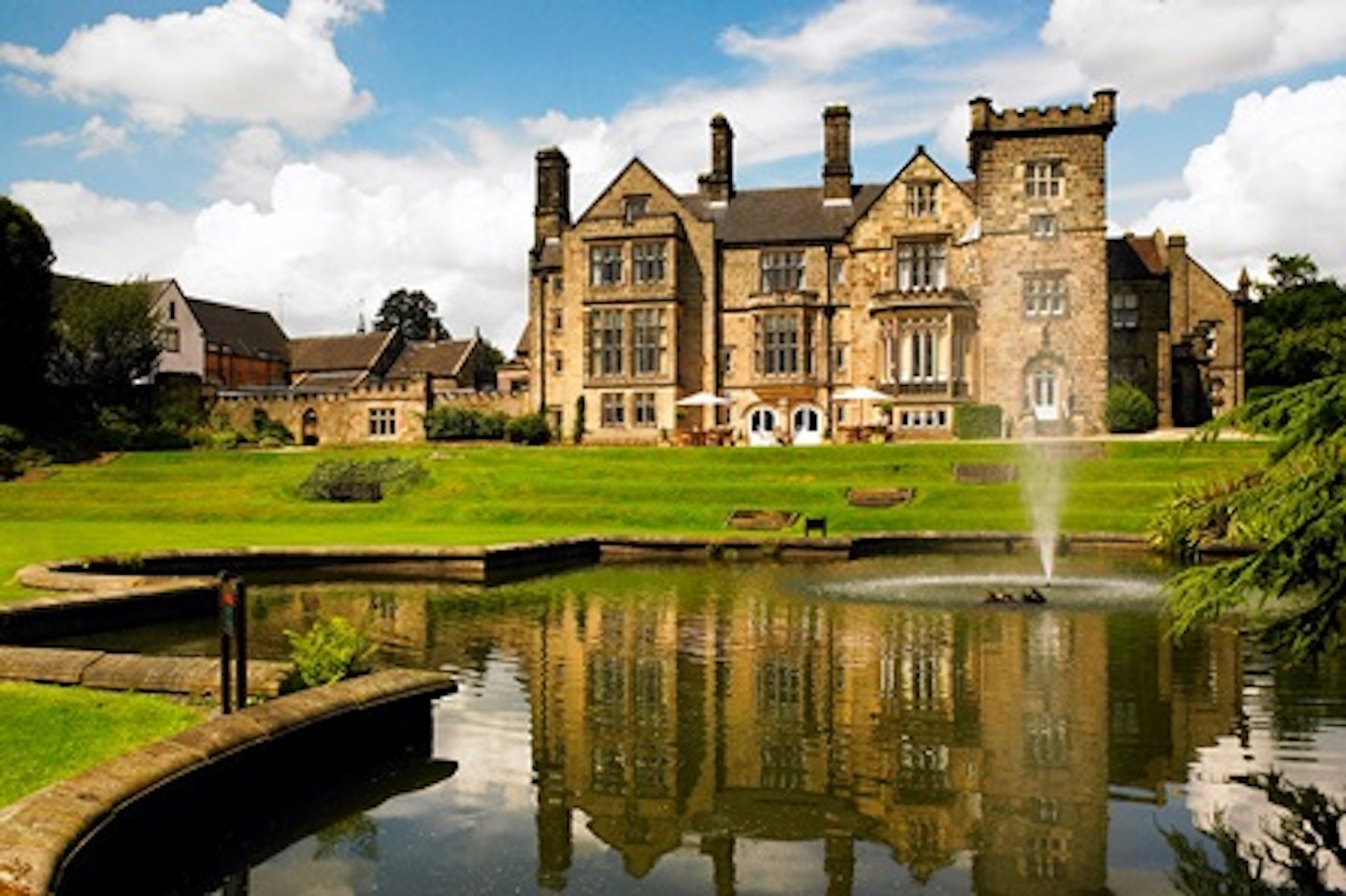 Luxury Pamper Day with Treatment and Cream Tea for Two at a Marriott Hotel 4