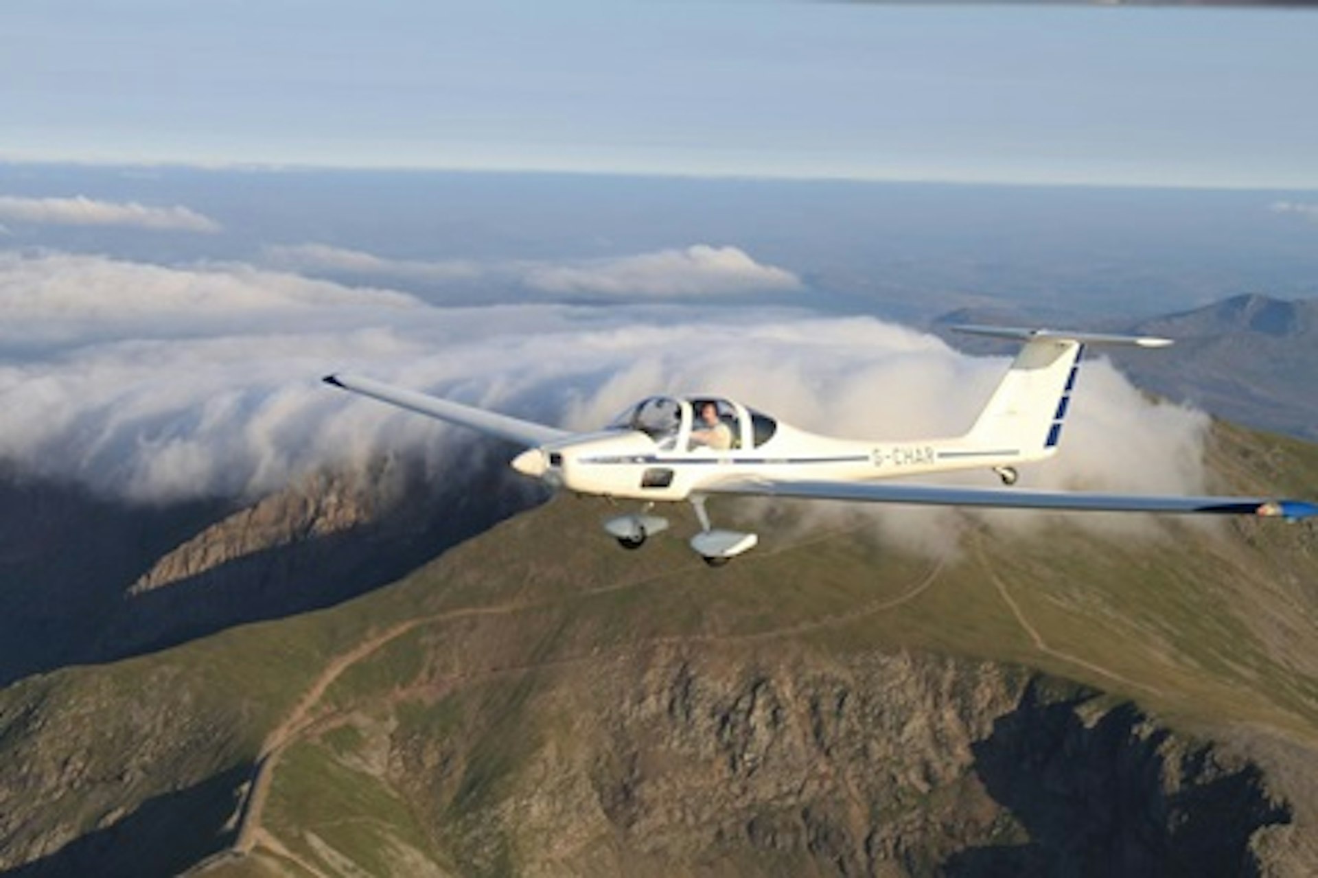 Motor Glider Flight of the Snowdonia Mountains and Lakes 1