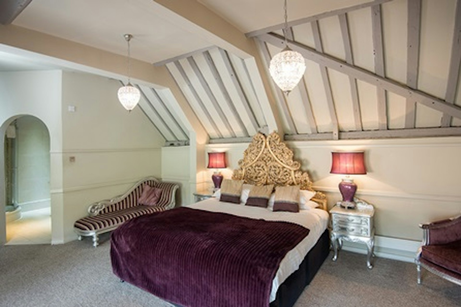 One Night Boutique Escape in a Suite with Prosecco for Two at The Spread Eagle 1