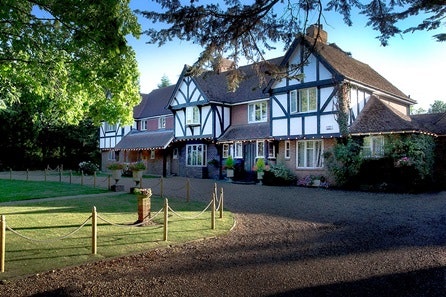 One Night Garden of England Escape with Champagne for Two at Little Silver Country Hotel 1