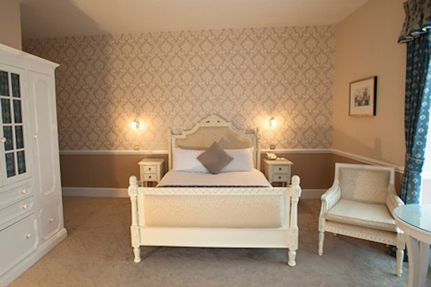 One Night Hertfordshire Countryside Break with Dinner and Prosecco for Two at The Manor of Groves Hotel 2