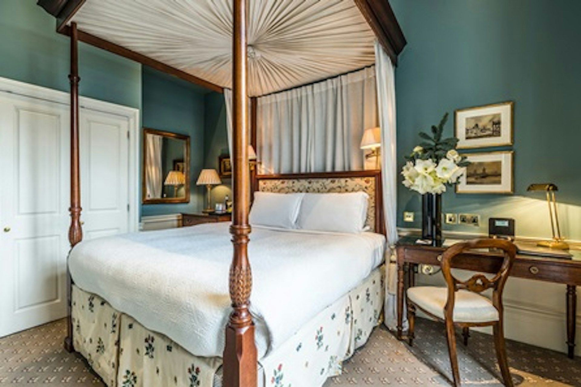 One Night London Break for Two at the Luxury 5* Roseate House 4