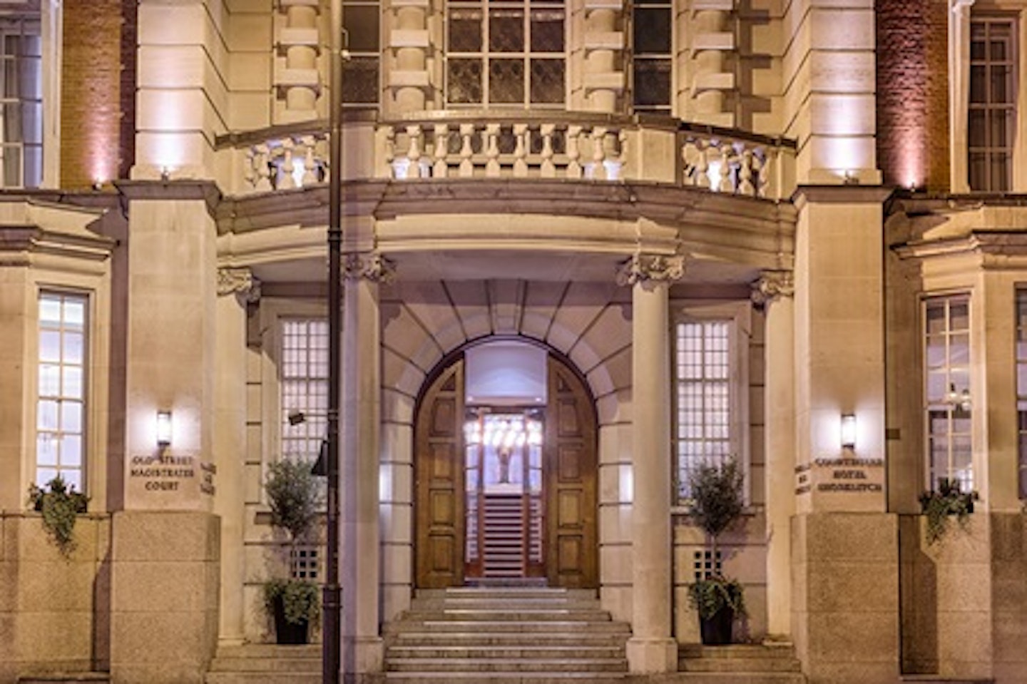 One Night London Break with Champagne for Two at the 5* Courthouse Hotel, Shoreditch 4