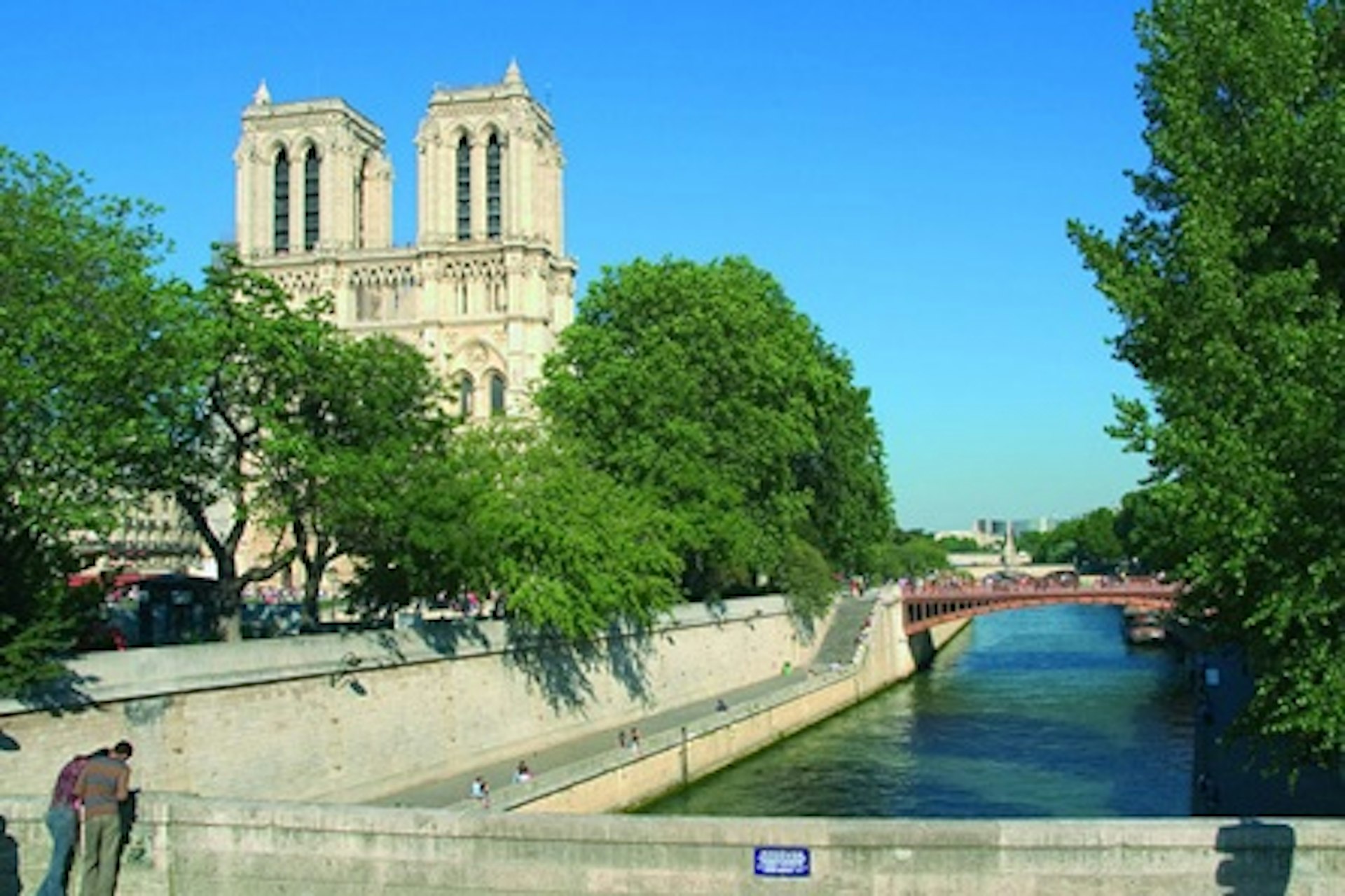 One Night Paris Break by Eurostar with Three Course Lunch Cruise On-board Bateaux Parisien for Two 1