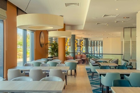 One Night Romantic Escape with Dinner for Two in Berkshire 3