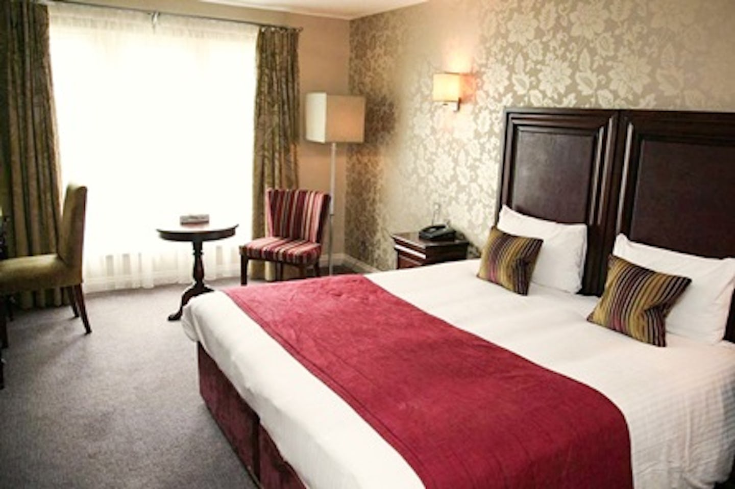 One Night Stay with Dinner and Prosecco for Two at Shendish Manor Hotel