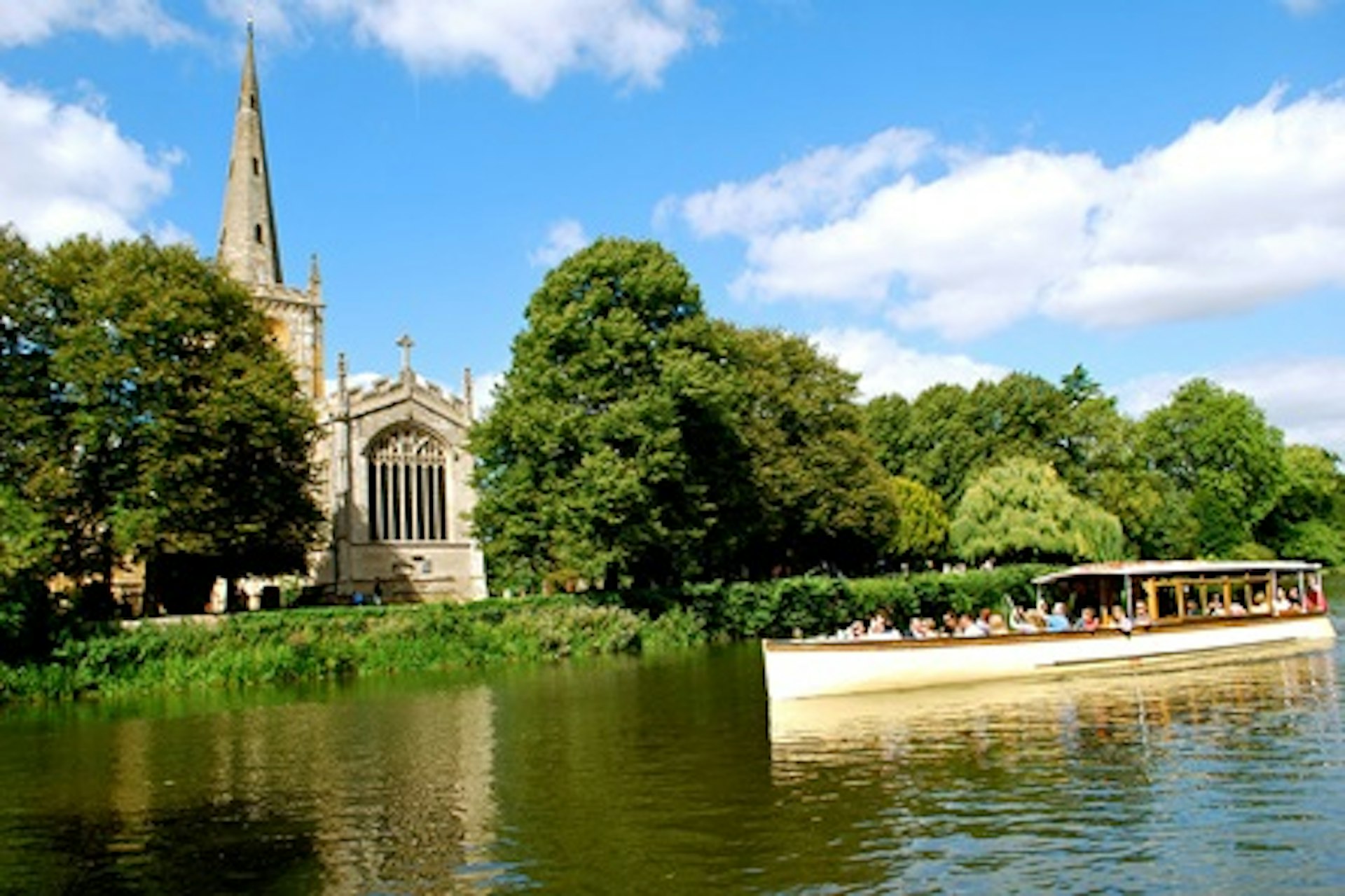 One Night Stratford-upon-Avon Break with Dinner and River Cruise for Two 4