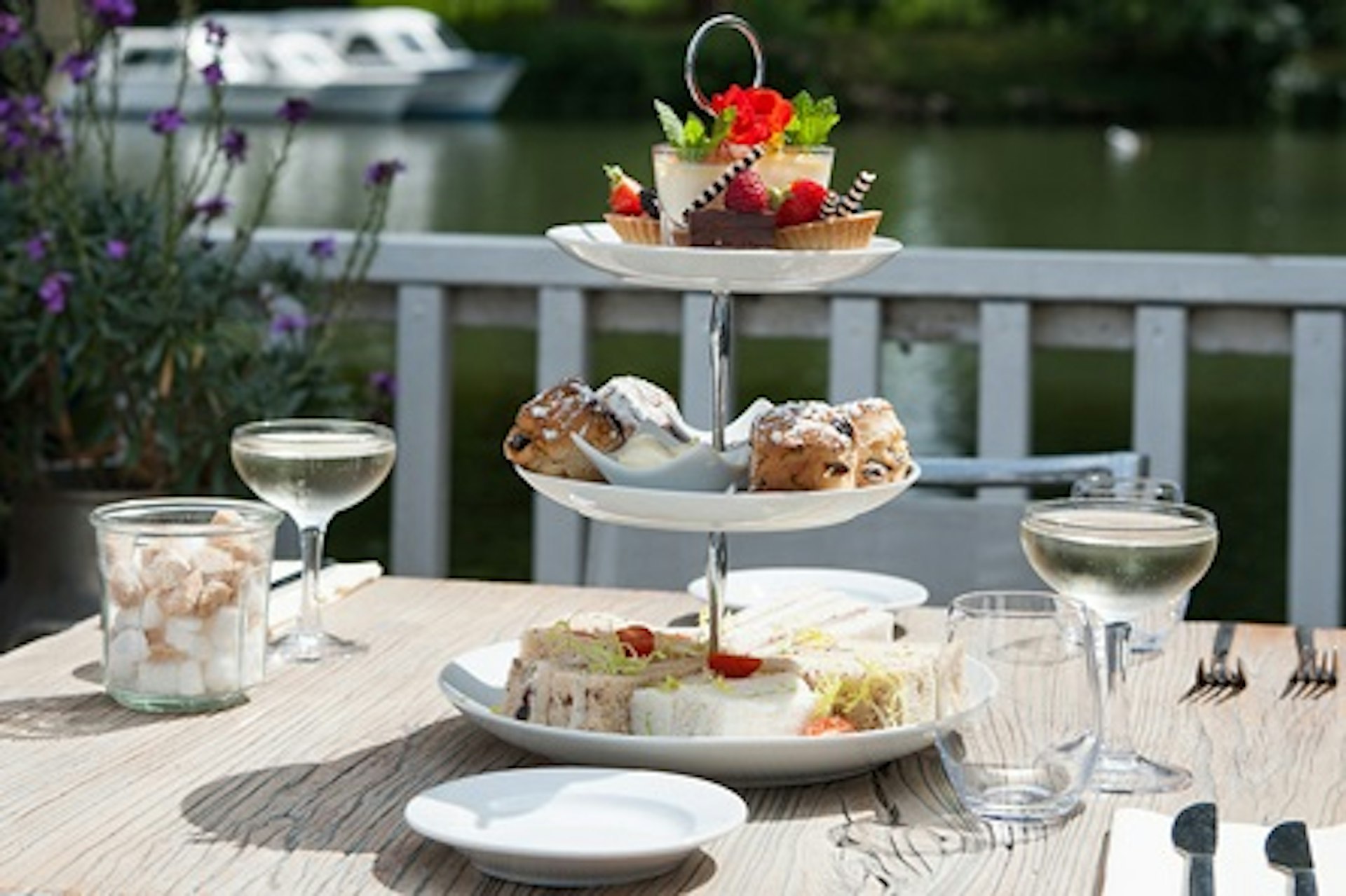 Oxford Afternoon Tea River Cruise for Two 3