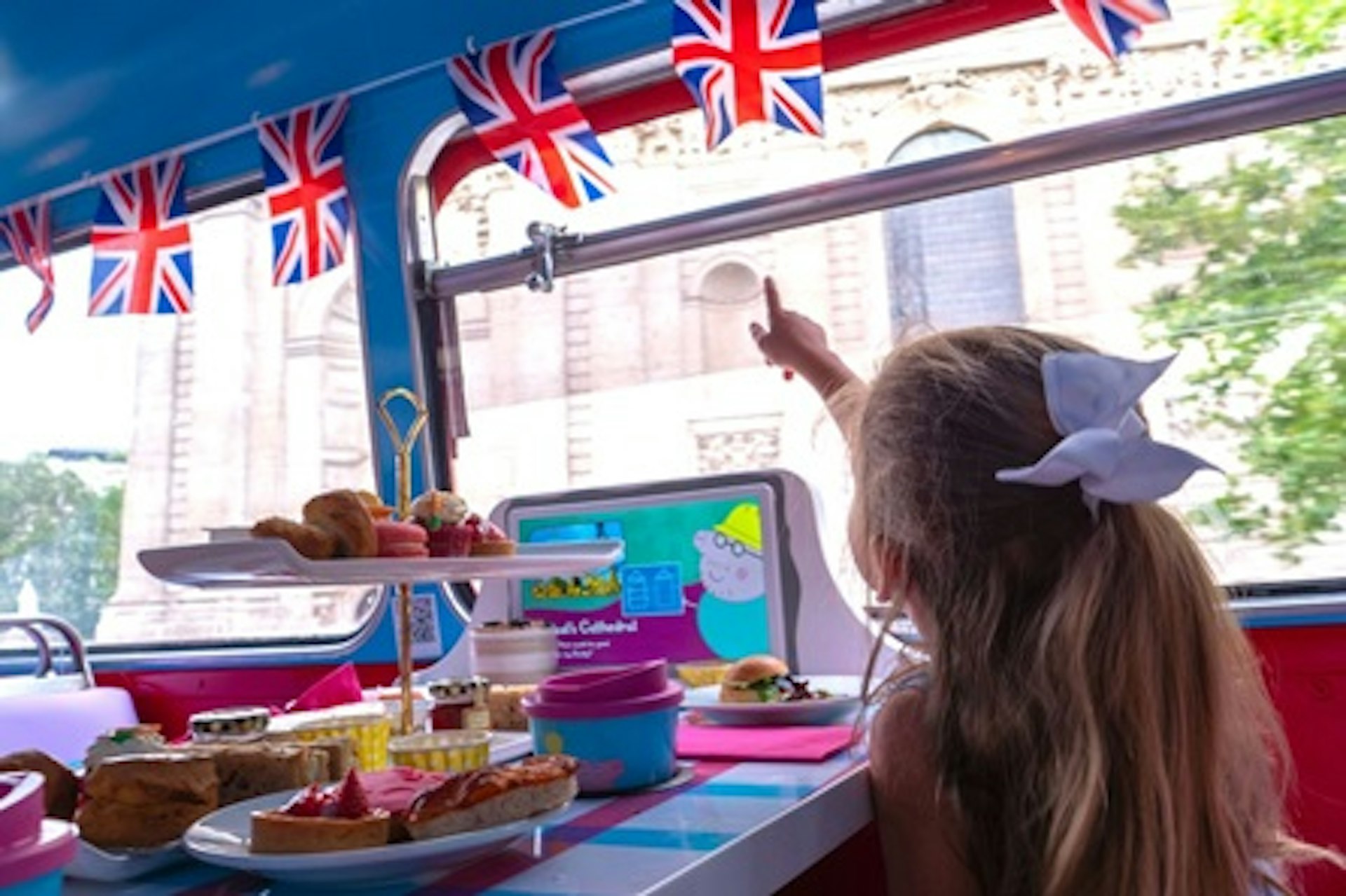 Peppa Pig Afternoon Tea Bus Tour for One Child 1