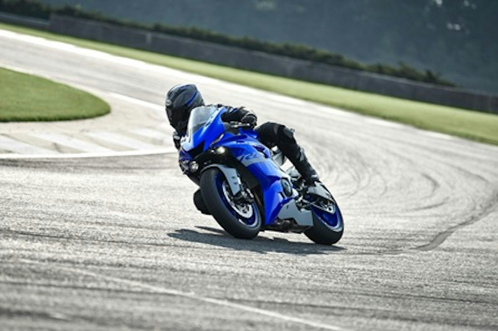 Ride a Top UK Circuit with The Yamaha Motorcycle Track Experience 1