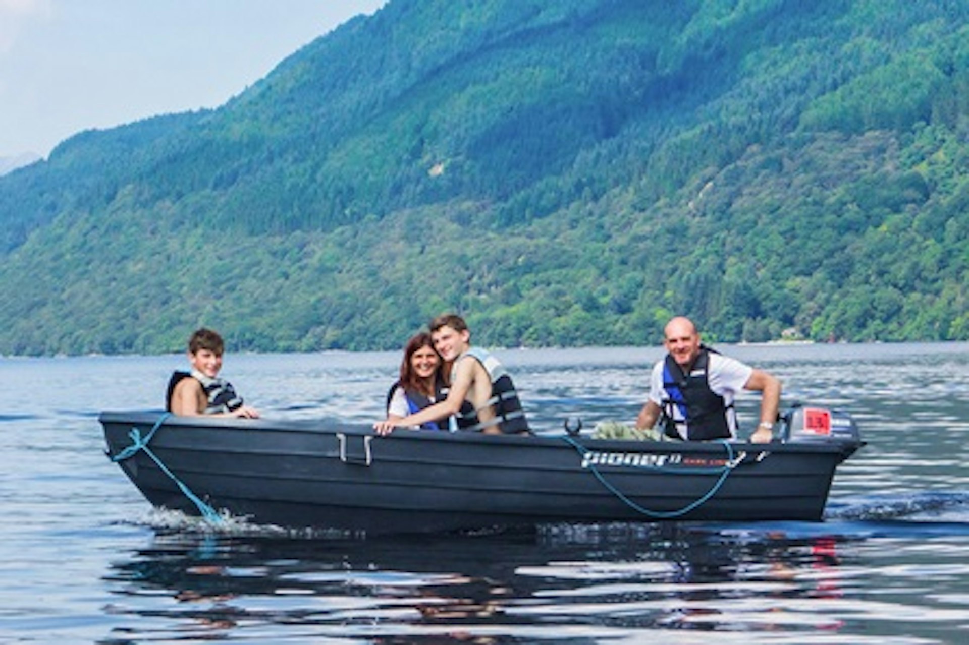 Self-Drive Motorboat Hire on Loch Lomond 2