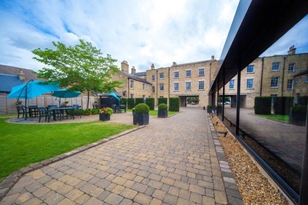 Sparkling Wine Afternoon Tea for Two at the Poets House Hotel & Restaurant 2