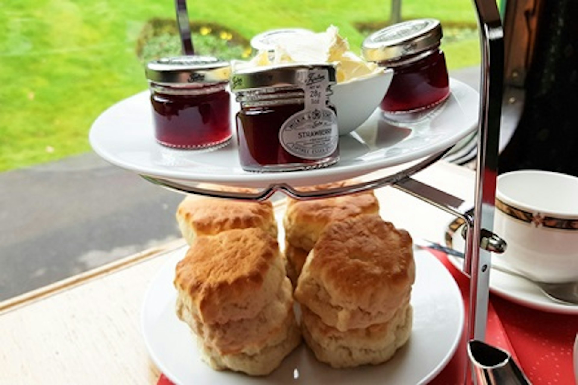 Steam Train Trip on The Spa Valley Railway with Cream Tea and Prosecco for Two 2