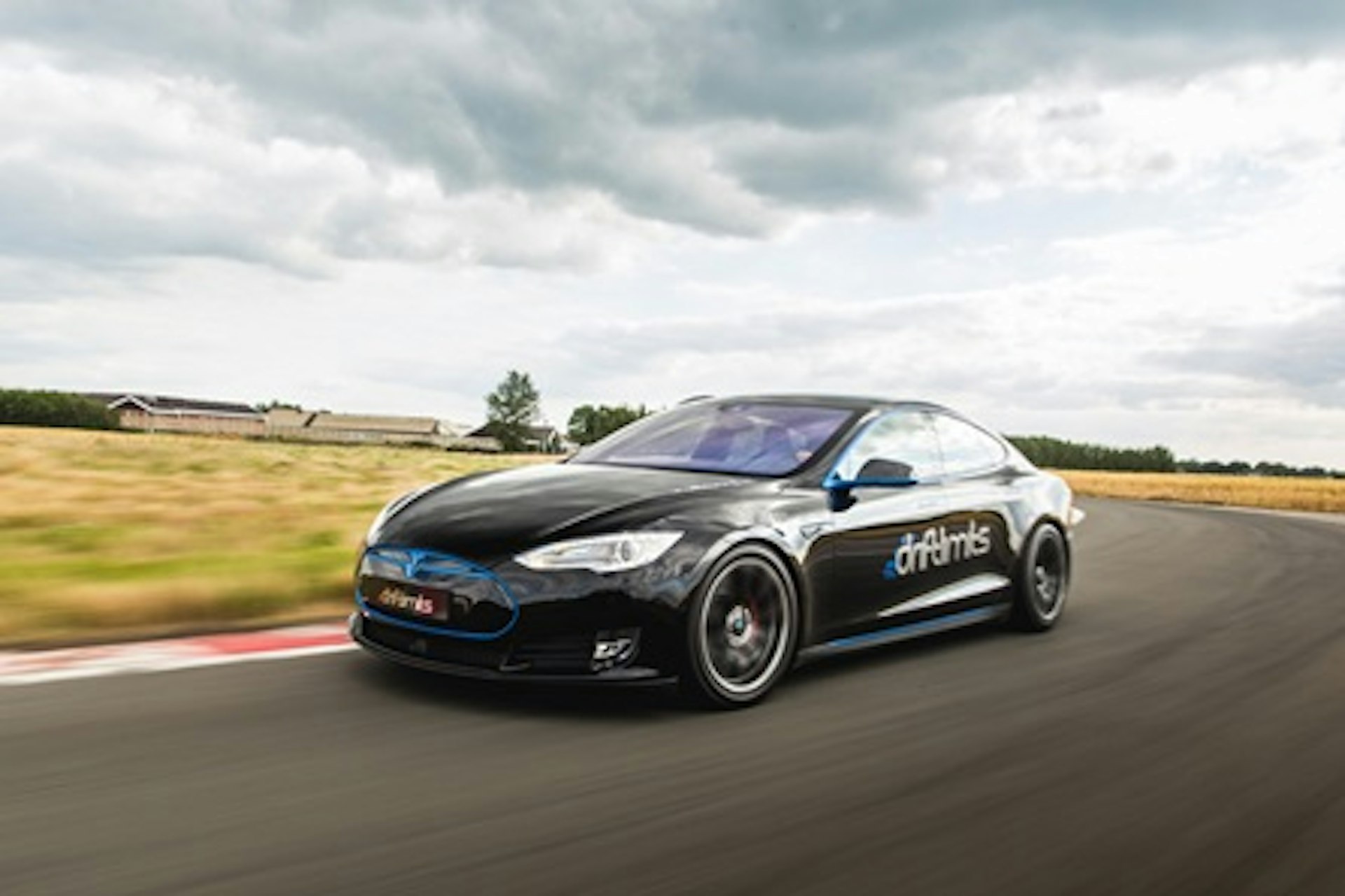Tesla Model S On Track Driving Experience 1