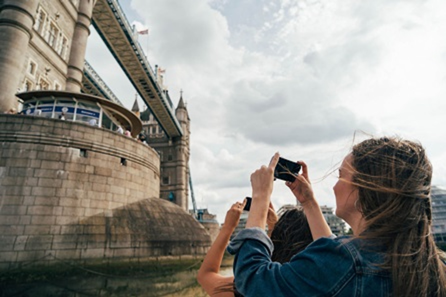 Thames Sightseeing Hop On Hop Off Cruise for Two 3