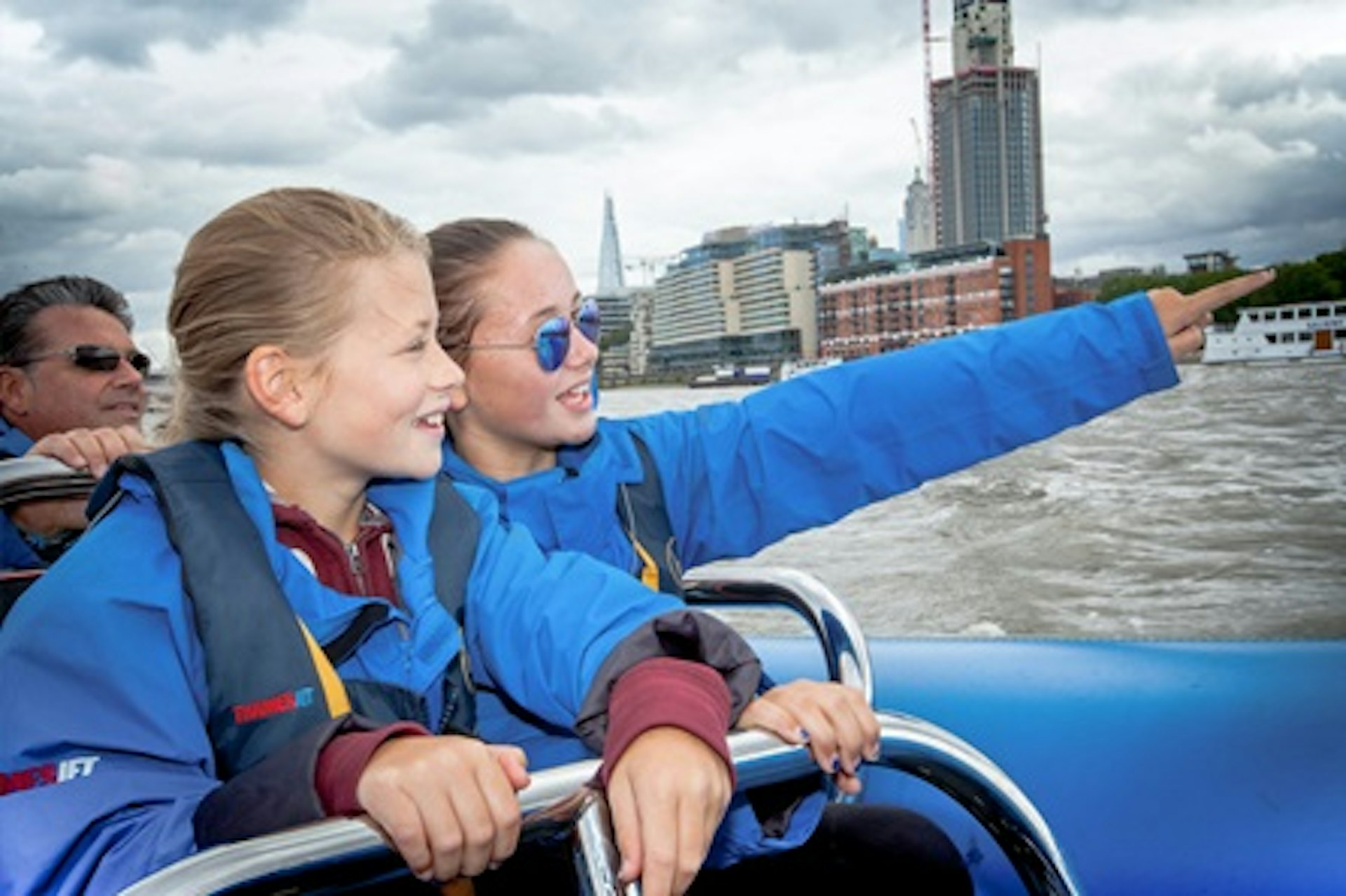 Thames Jet Boat Rush for Two 3
