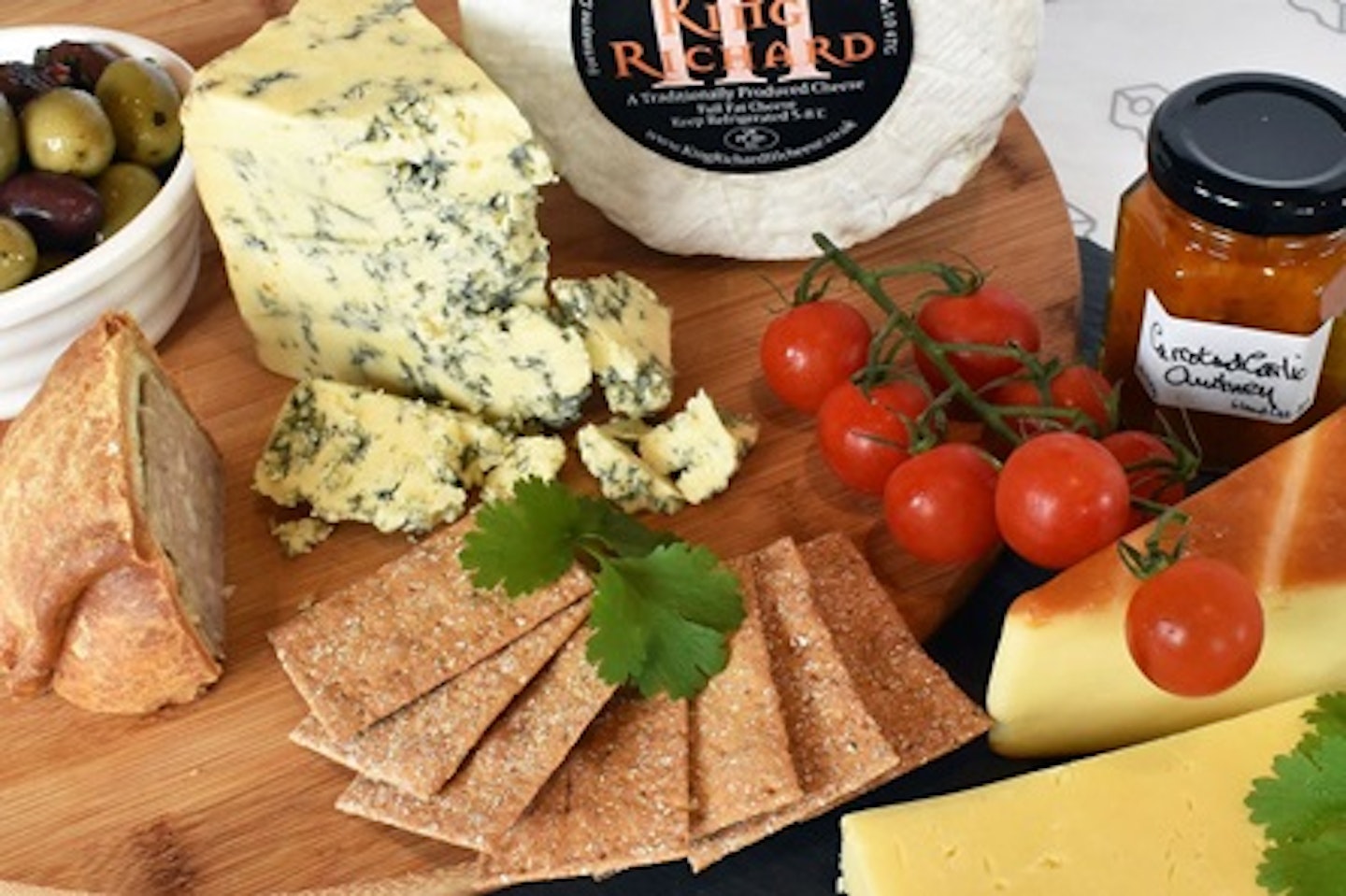 The Classic British Cheese Box from Letterbox Cheese 1