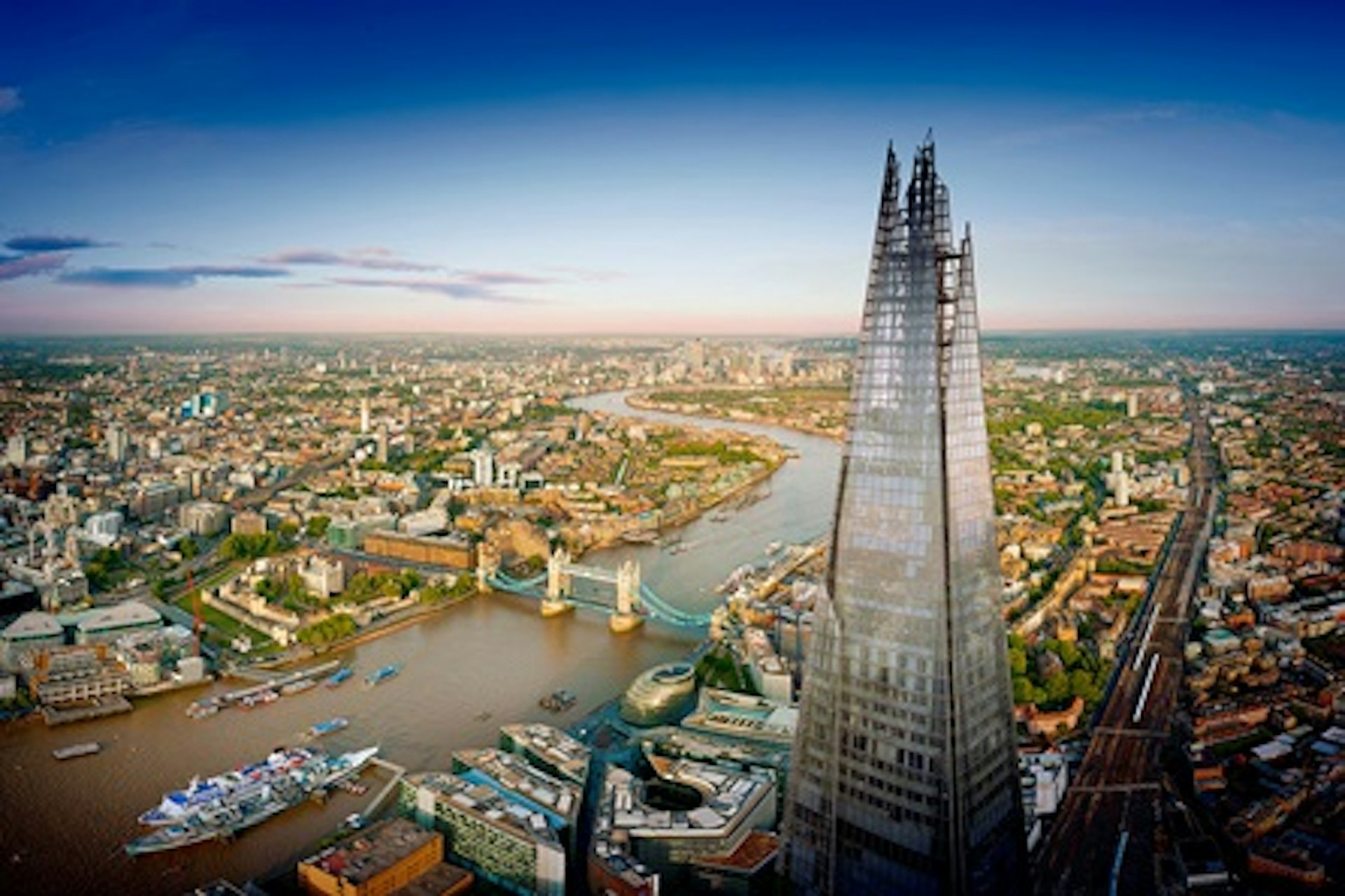 The View from The Shard and Dining at Hard Rock Cafe for Two 2