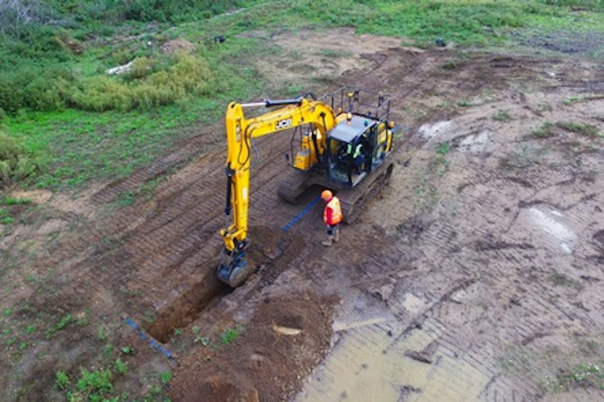 Thirteen Tonne Excavator Digger Driving Experience 2