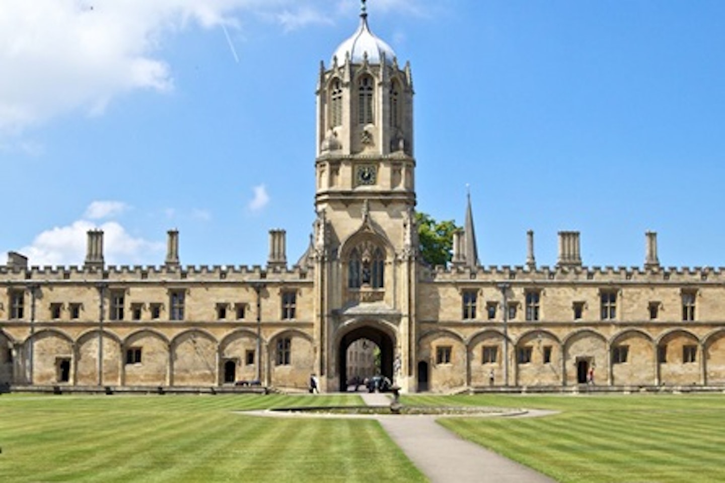 University and City of Oxford Walking Tour and Riverside Afternoon Tea with Bubbly for Two 1