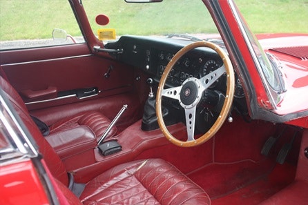 Vintage E Type One Hour Driving Experience Around The Worcestershire countryside 3