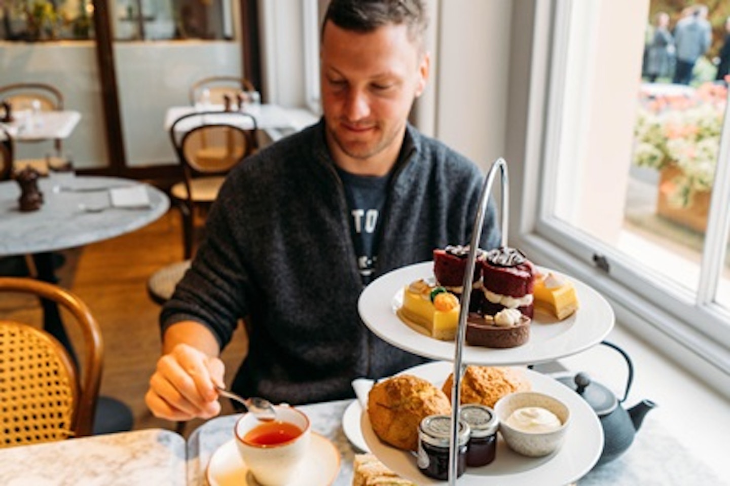 Visit to Kew Gardens with Afternoon Tea at The Botanical for Two 1