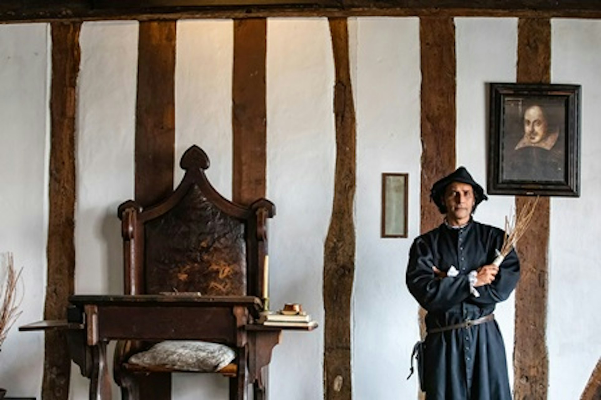 Visit to Shakespeare's Schoolroom & Guildhall with River Sightseeing Cruise for Two 1