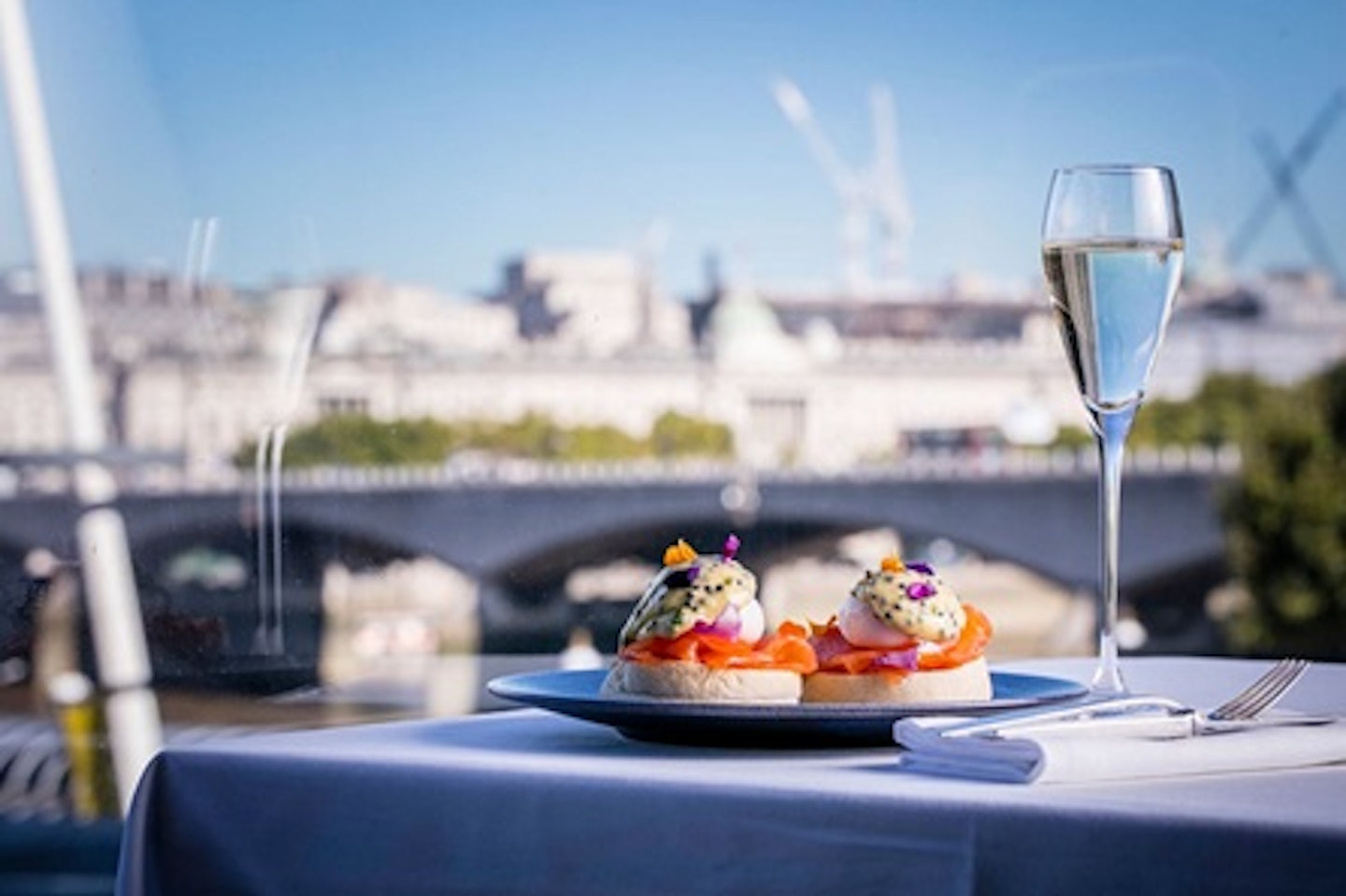 Visit to the London Eye and Weekend Brunch with Free-Flowing Prosecco at Skylon for Two 3