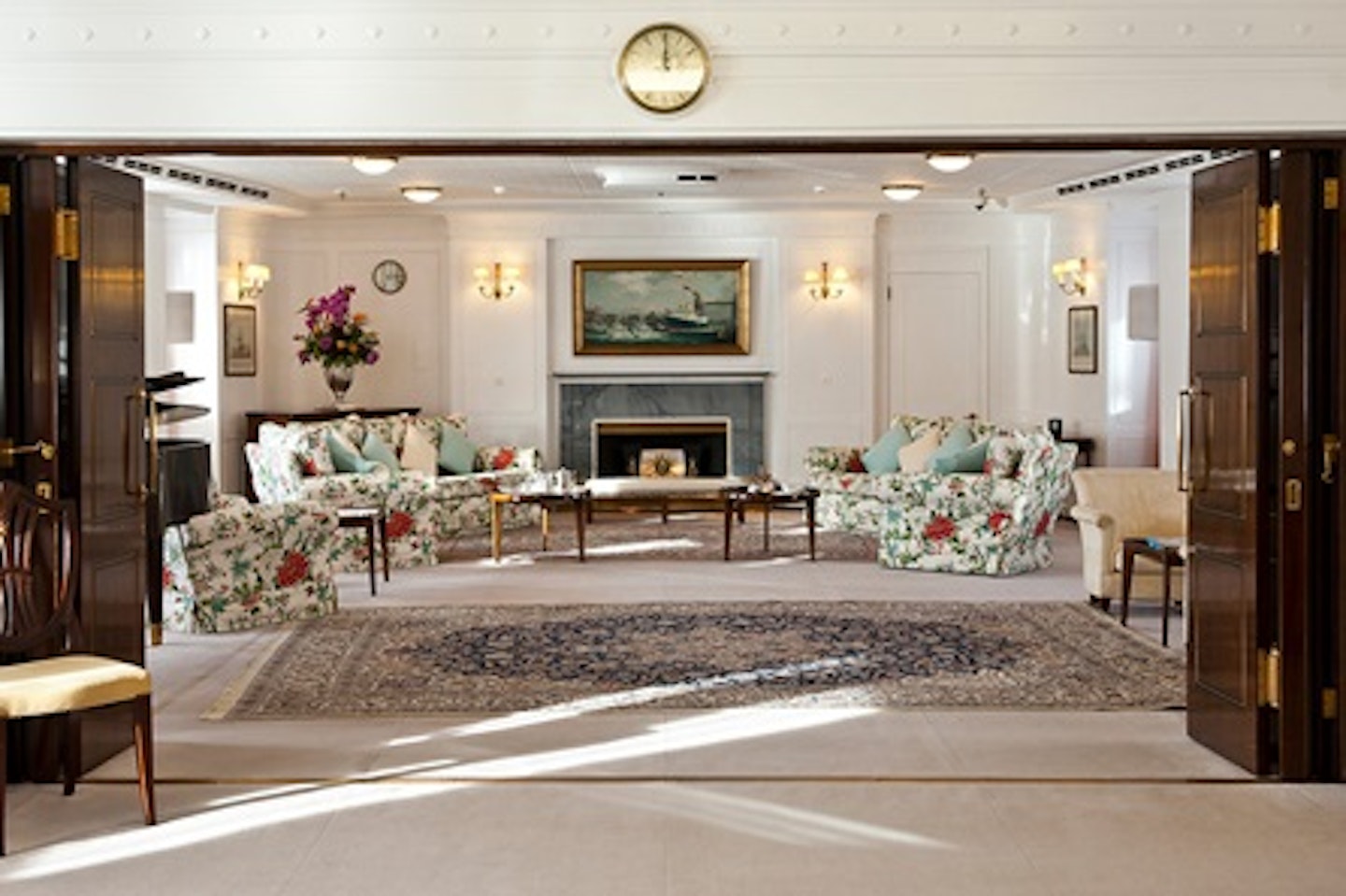 Visit to The Royal Yacht Britannia for Two 2