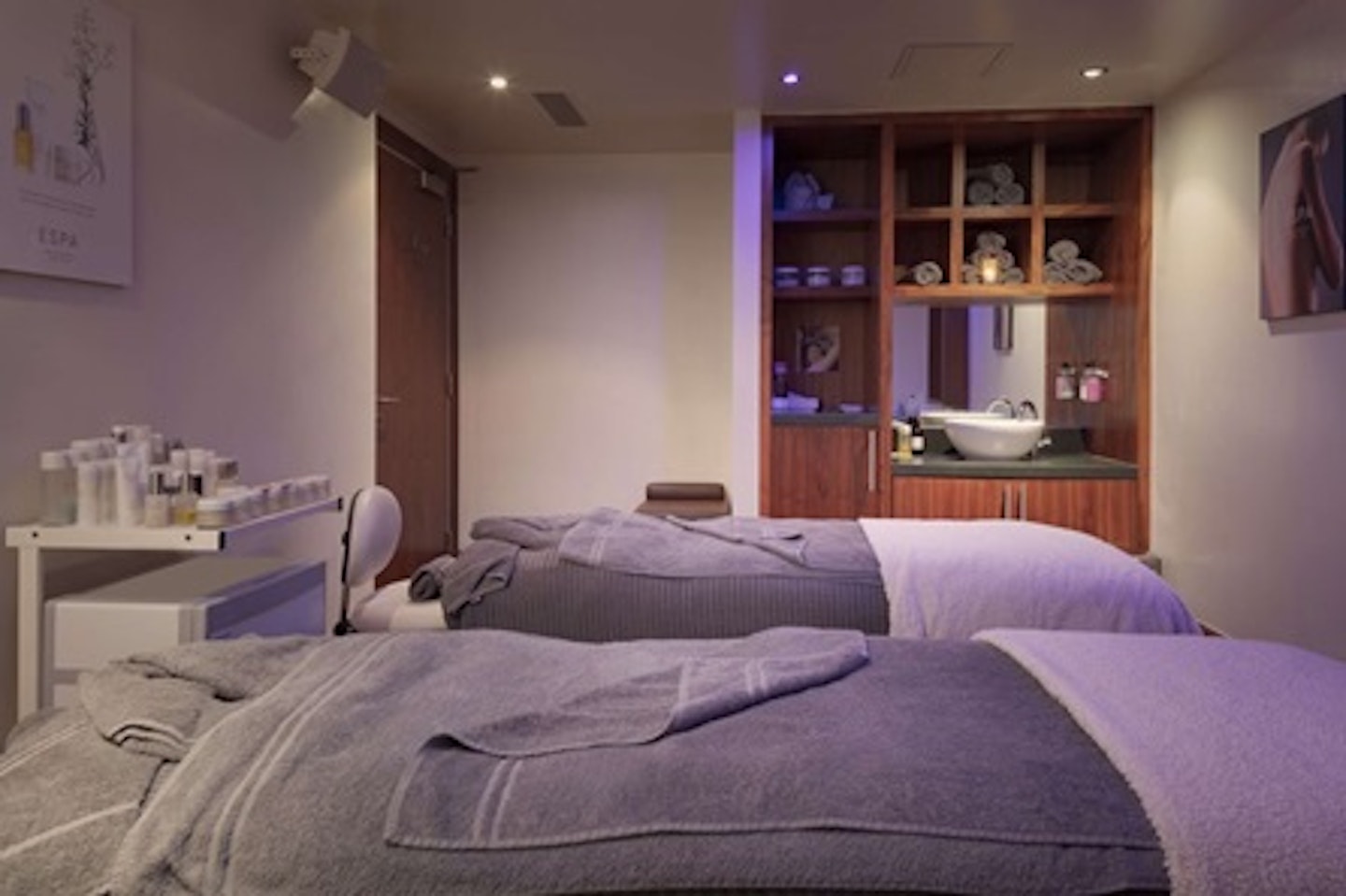 Weekend Indulgence Spa Day with Treatments, Lunch and Fizz at the 4* Q Hotels Collection 2